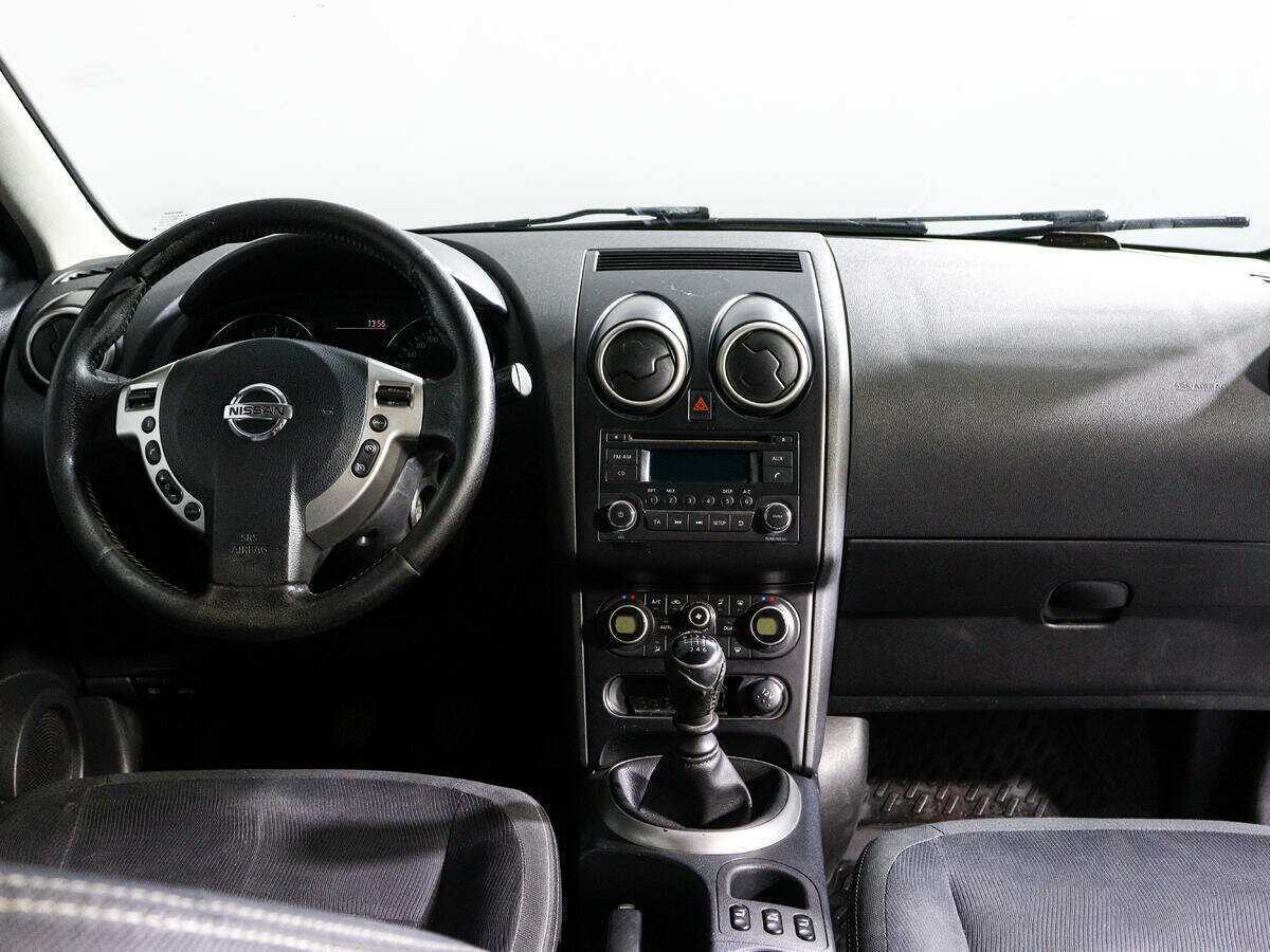 Nissan Qashqai+2 с пробегом — 2010 год. Фото: #9