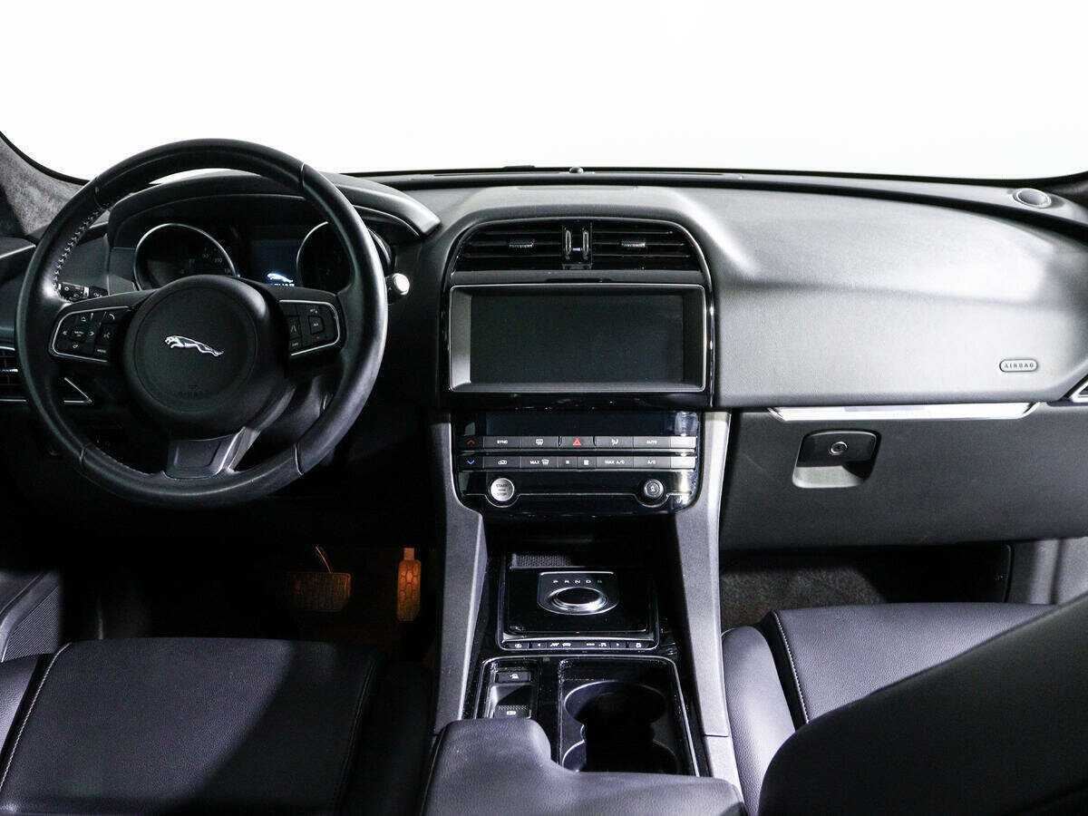 Jaguar F-Pace с пробегом — 2020 год. Фото: #9