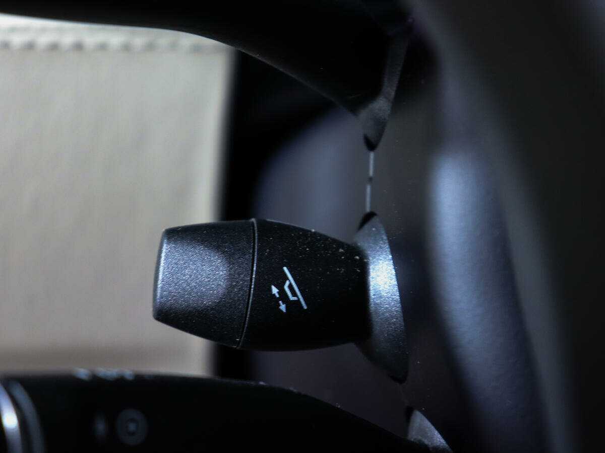 Tesla Model X с пробегом — 2019 год. Фото: #22