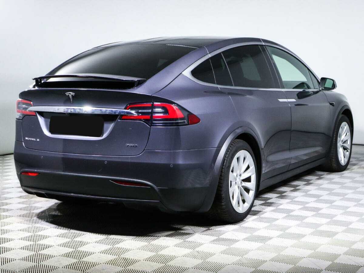Tesla Model X с пробегом — 2018 год. Фото: #3