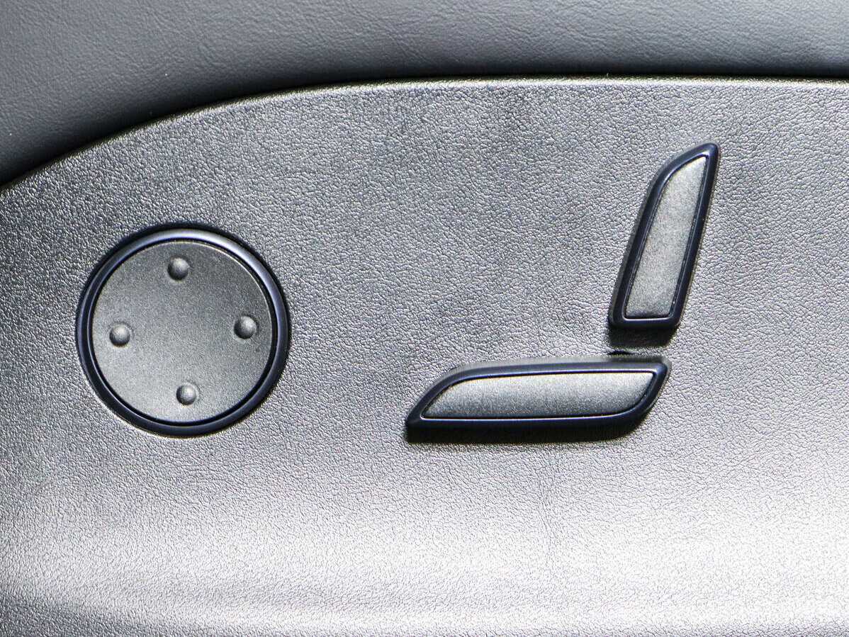 Tesla Model X с пробегом — 2018 год. Фото: #13