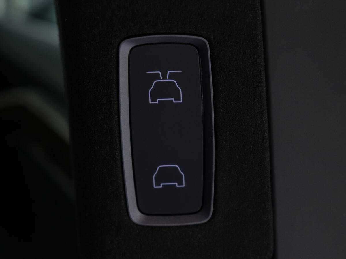 Tesla Model X с пробегом — 2020 год. Фото: #16