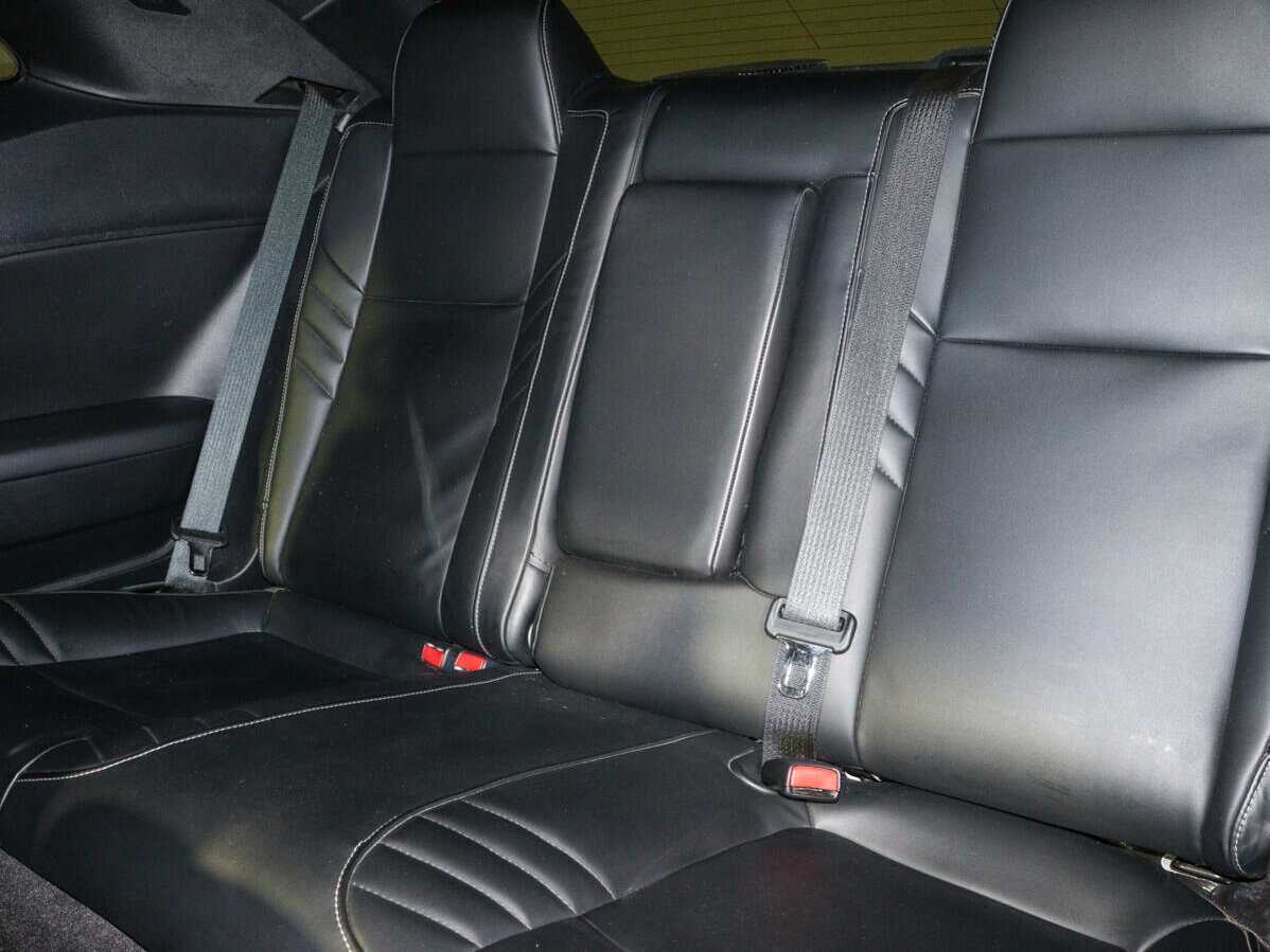 Dodge Challenger с пробегом — 2018 год. Фото: #9