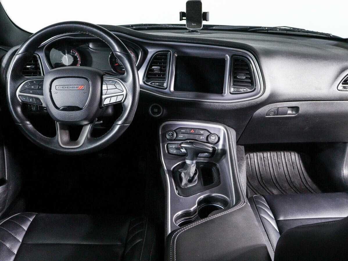 Dodge Challenger с пробегом — 2018 год. Фото: #11