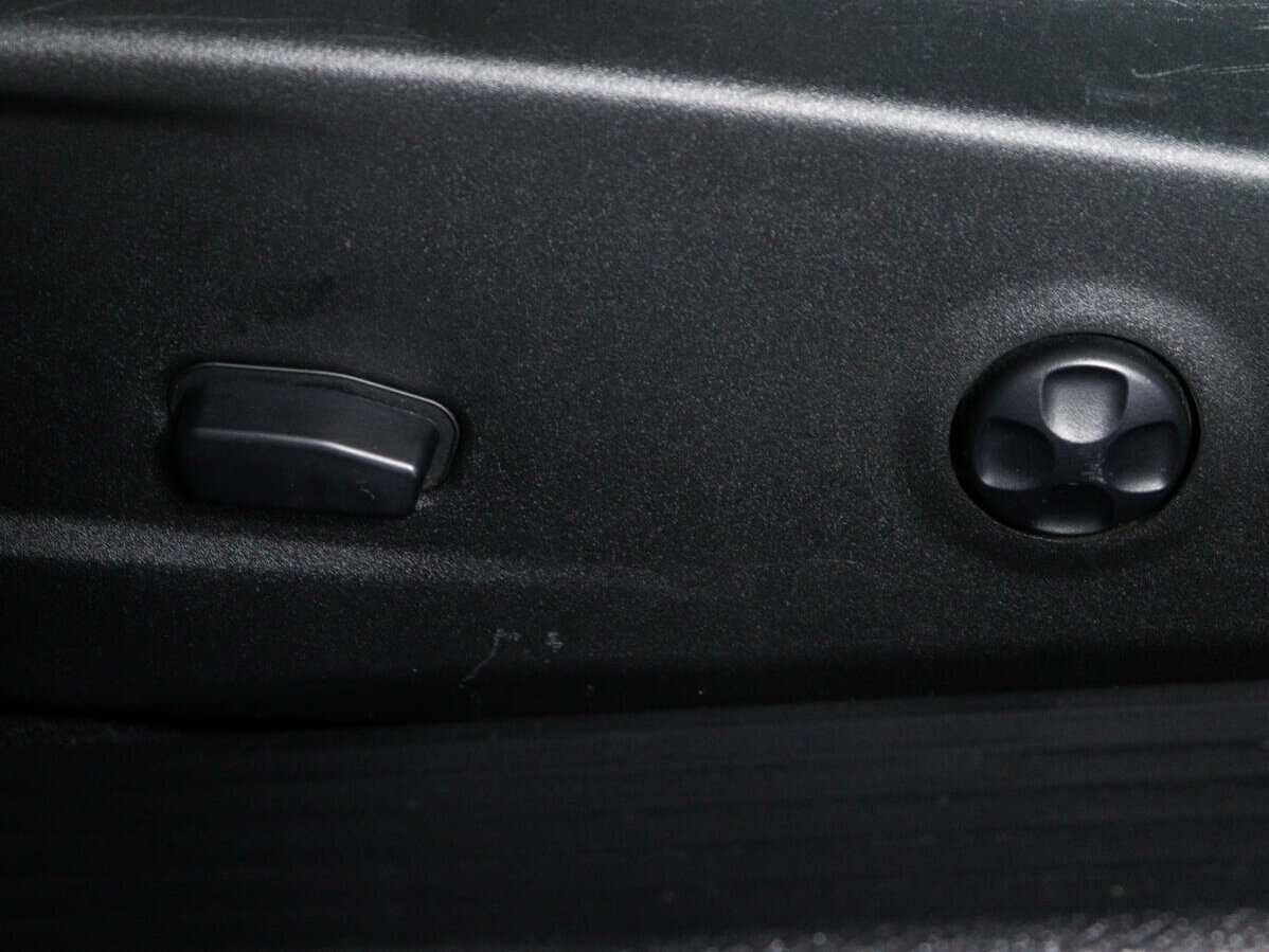 Dodge Challenger с пробегом — 2018 год. Фото: #16