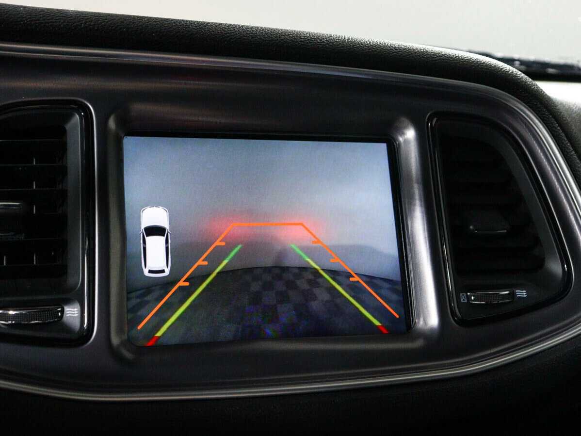 Dodge Challenger с пробегом — 2018 год. Фото: #18