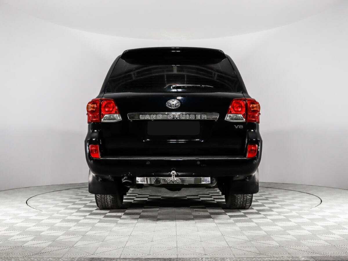 Toyota Land Cruiser с пробегом — 2012 год. Фото: #5