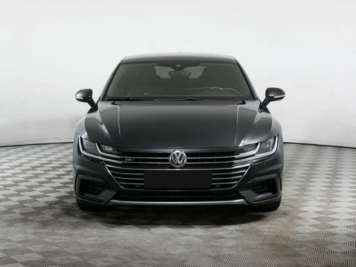 Volkswagen Arteon с пробегом — 2018 год. Фото: #1