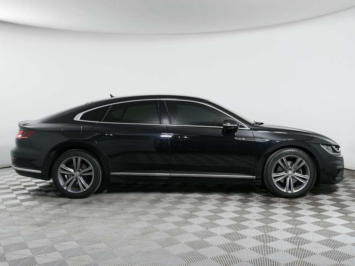 Volkswagen Arteon с пробегом — 2018 год. Фото: #3