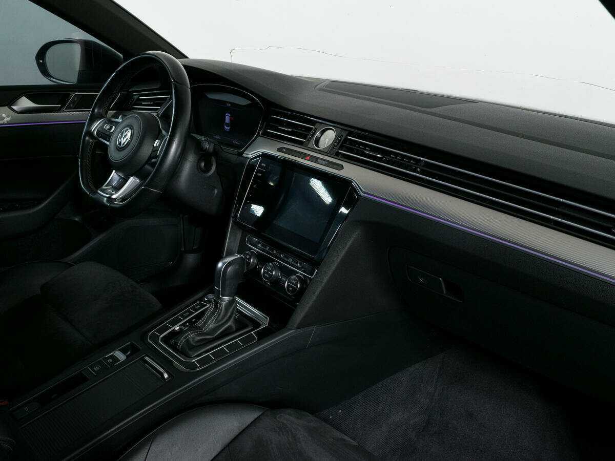 Volkswagen Arteon с пробегом — 2018 год. Фото: #9