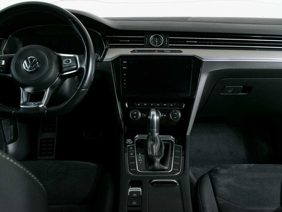 Volkswagen Arteon с пробегом — 2018 год. Фото: #10