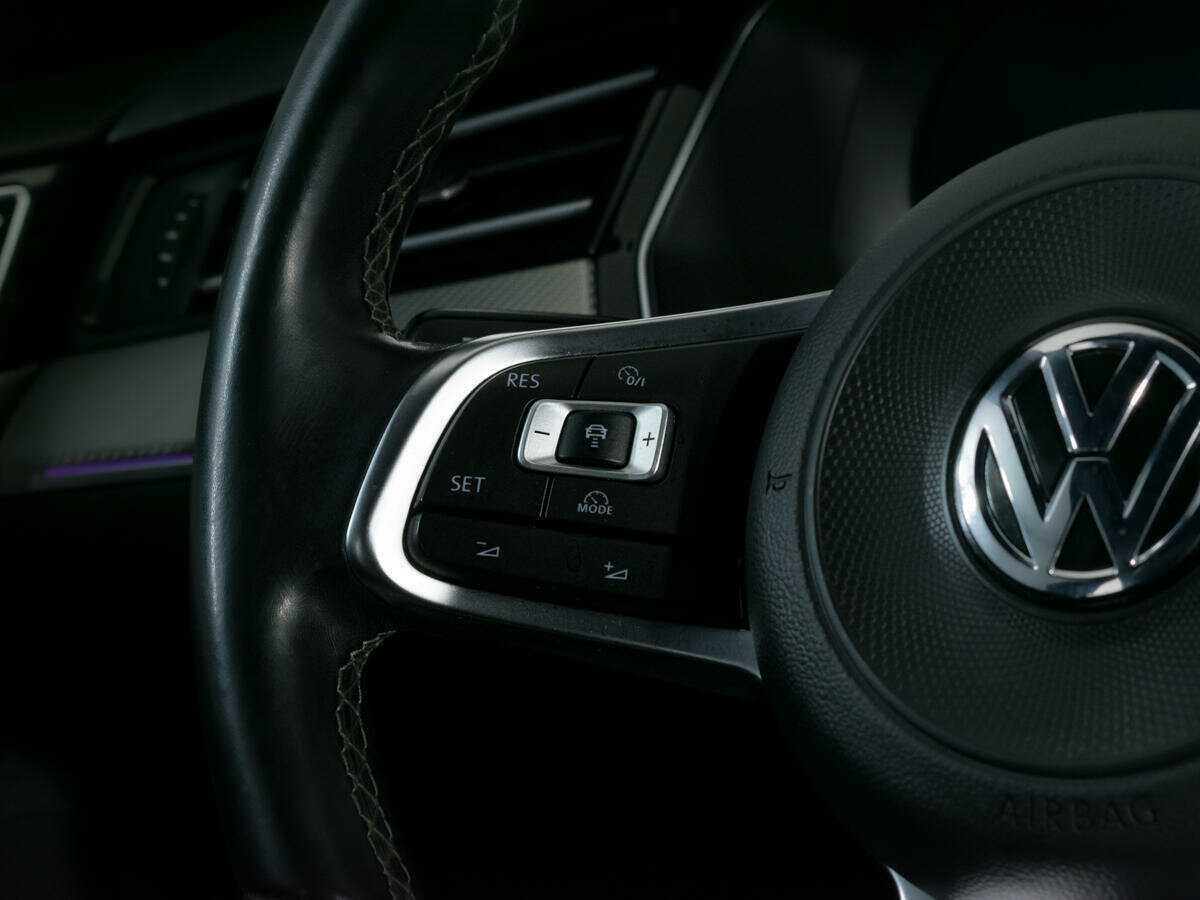 Volkswagen Arteon с пробегом — 2018 год. Фото: #15