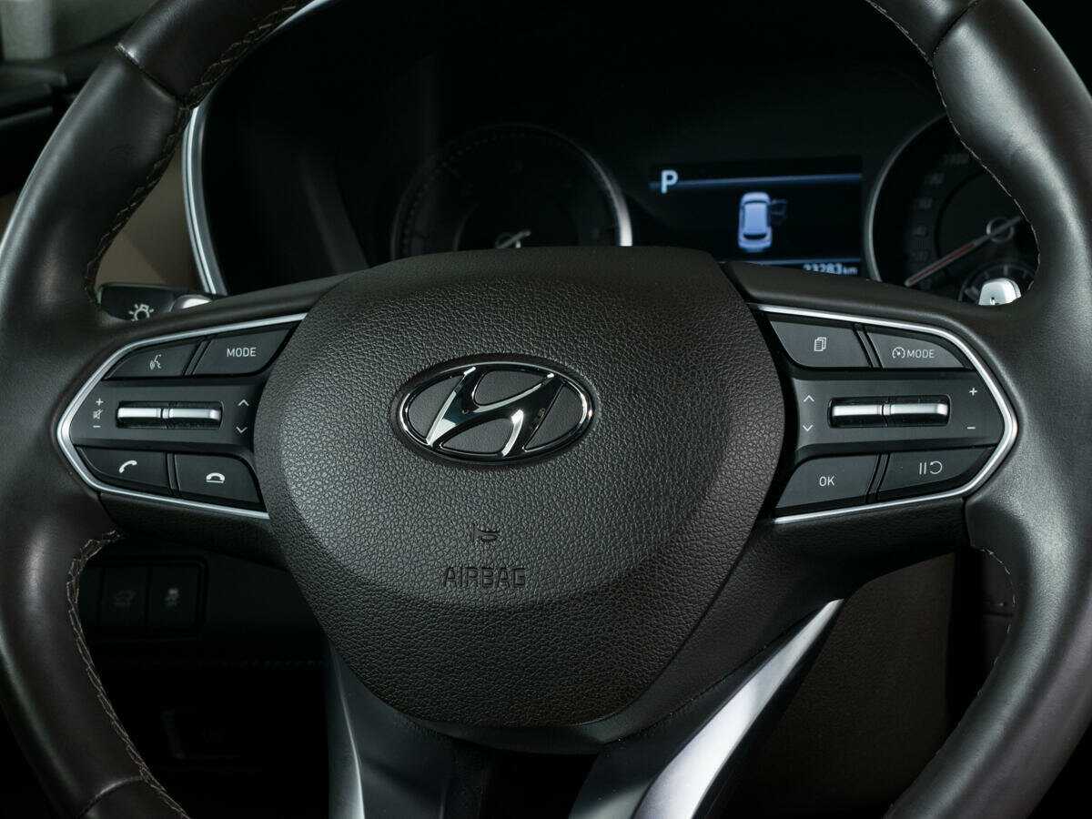 Hyundai Santa Fe с пробегом — 2022 год. Фото: #13