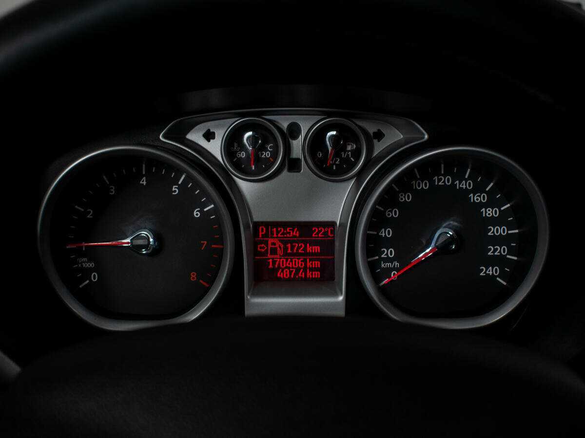 Ford Focus с пробегом — 2010 год. Фото: #9