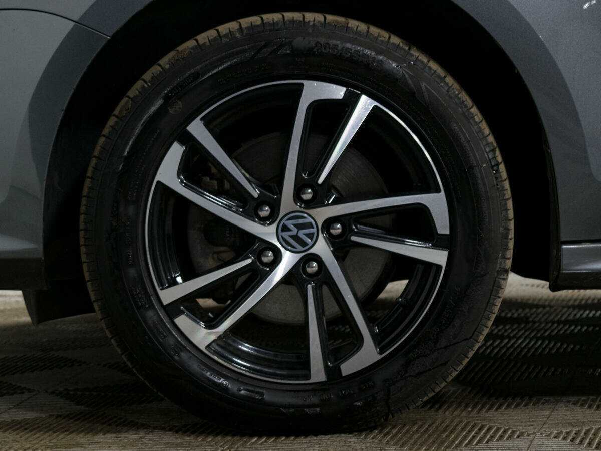 Volkswagen Jetta с пробегом — 2016 год. Фото: #12