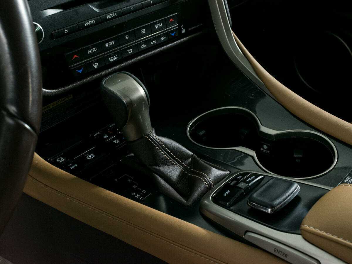 Lexus RX с пробегом — 2017 год. Фото: #16
