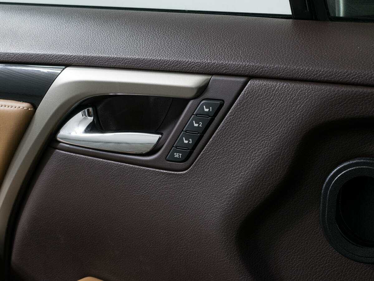 Lexus RX с пробегом — 2017 год. Фото: #17