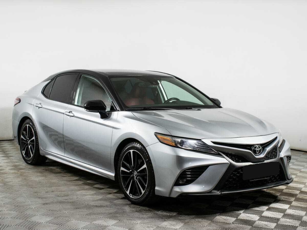 Toyota Camry с пробегом — 2019 год. Фото: #2