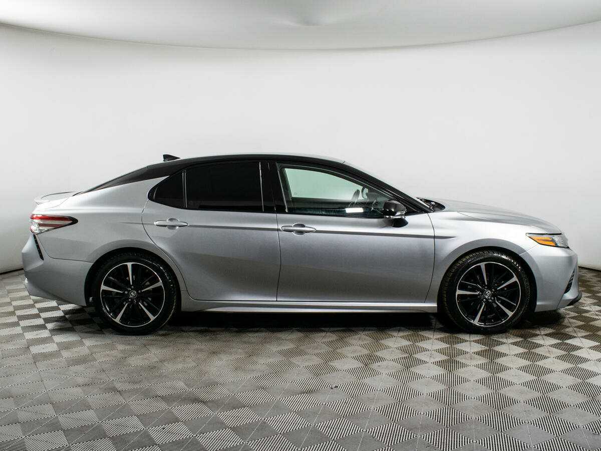 Toyota Camry с пробегом — 2019 год. Фото: #3