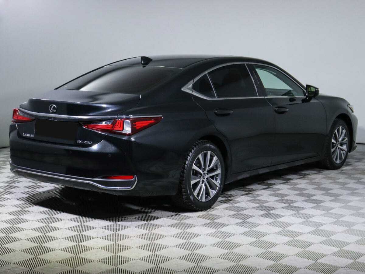 Lexus ES с пробегом — 2019 год. Фото: #3
