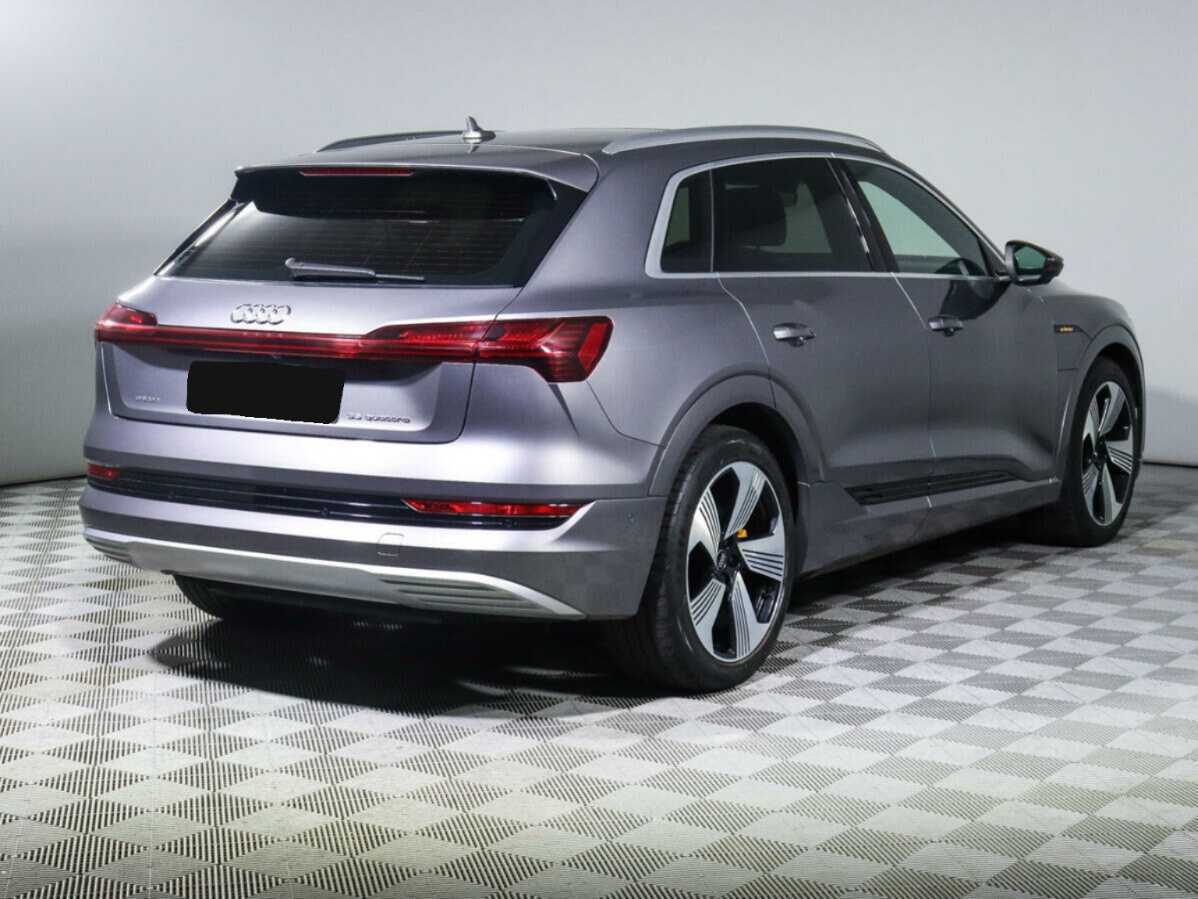 Audi e-tron с пробегом — 2020 год. Фото: #3