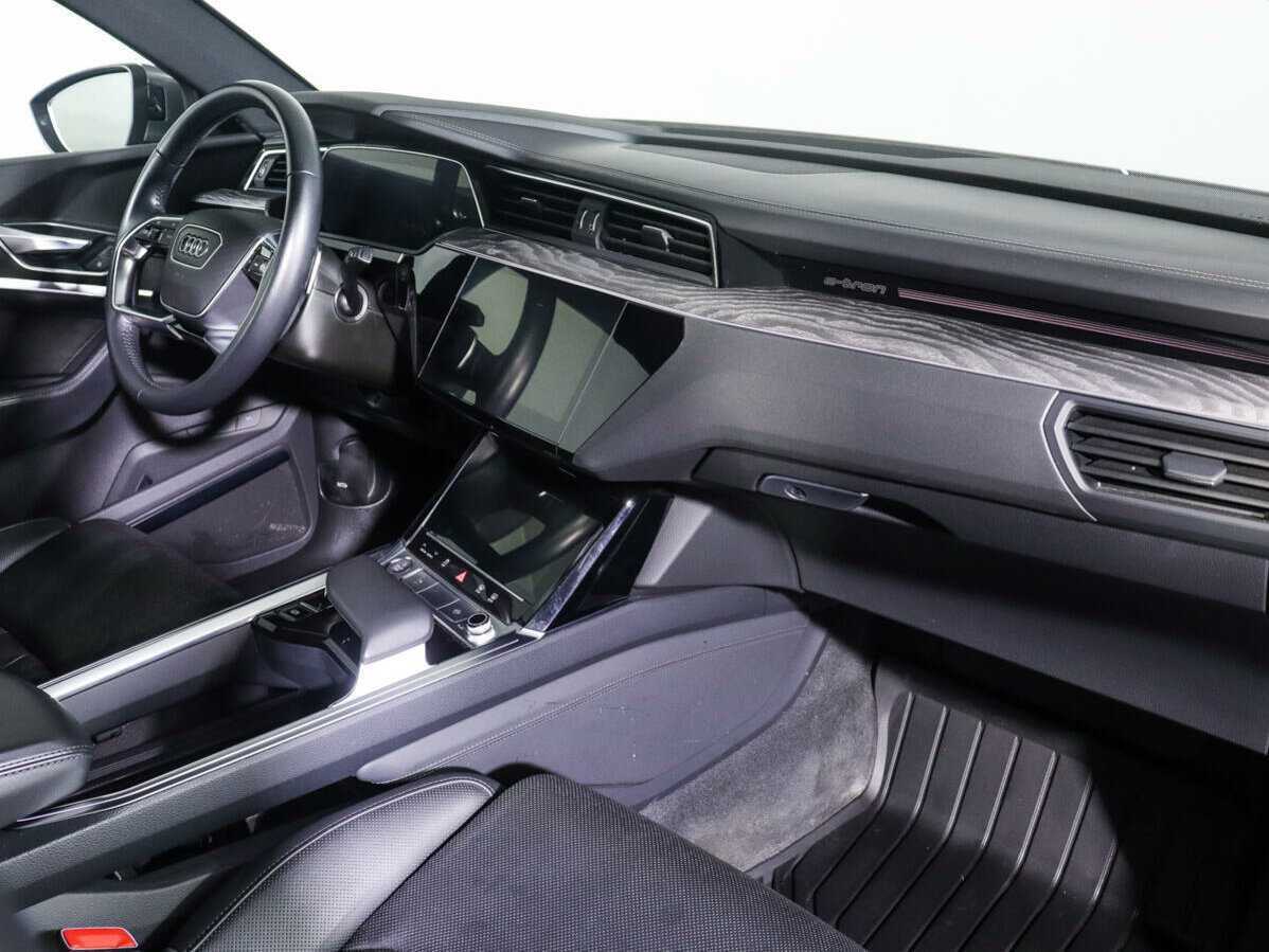 Audi e-tron с пробегом — 2020 год. Фото: #6