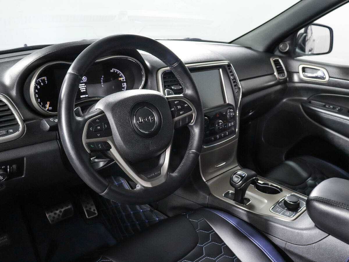 Jeep Grand Cherokee с пробегом — 2013 год. Фото: #11