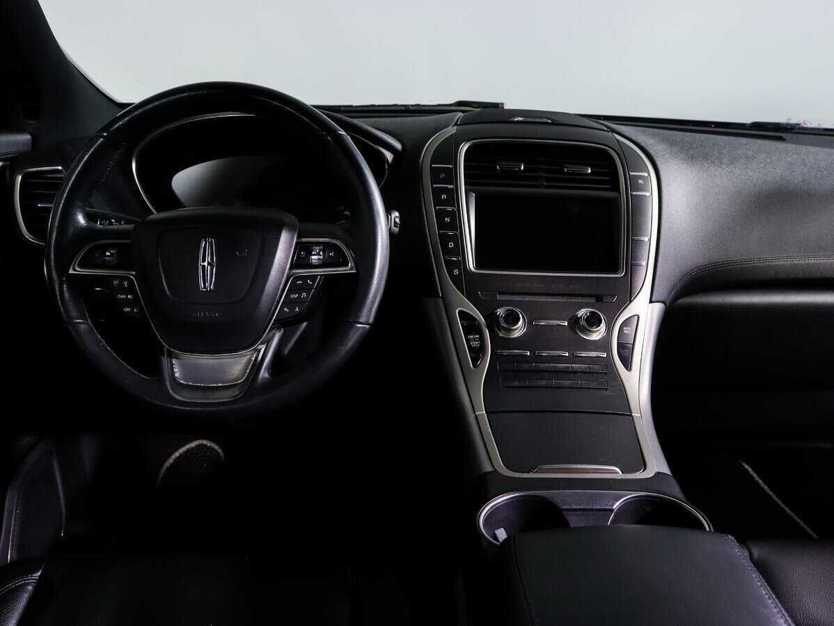 Lincoln Nautilus с пробегом — 2019 год. Фото: #9
