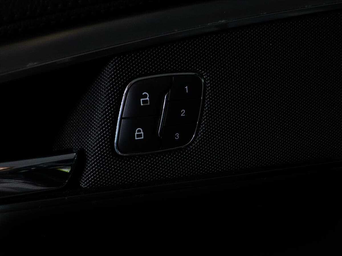 Lincoln Nautilus с пробегом — 2019 год. Фото: #12