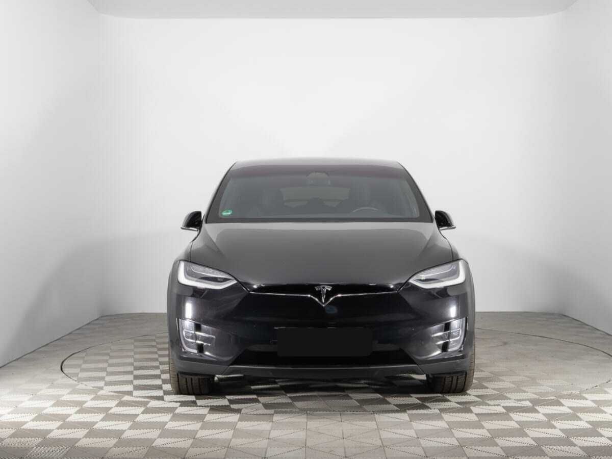 Tesla Model X с пробегом — 2020 год. Фото: #1