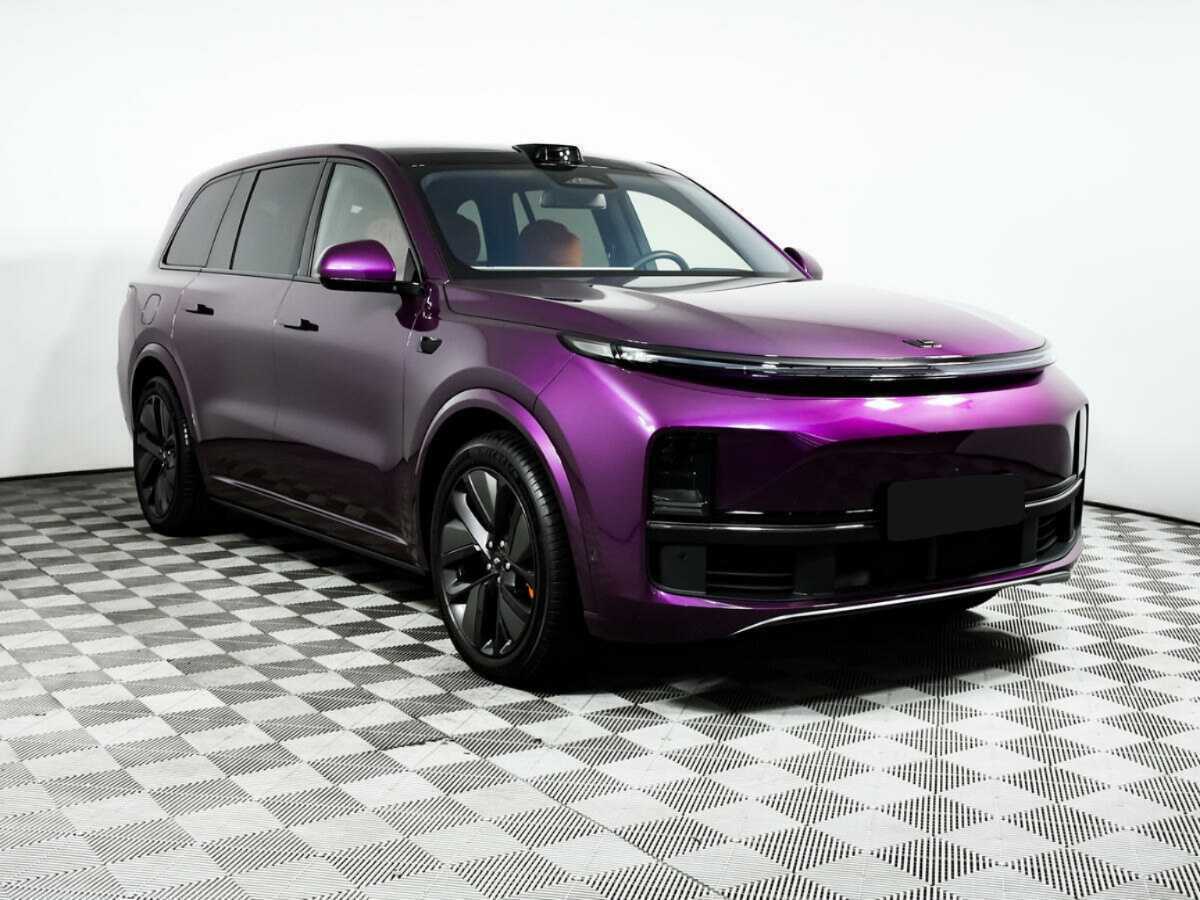 LiXiang L9 с пробегом — 2023 год. Фото: #2