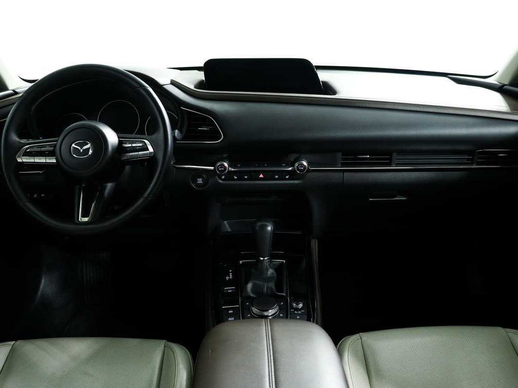 Mazda CX-30 с пробегом — 2021 год. Фото: #10