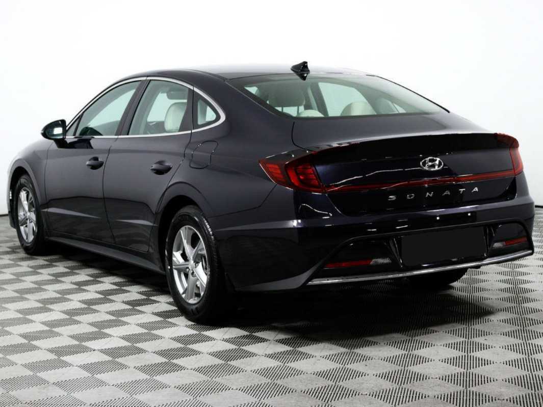 Hyundai Sonata с пробегом — 2022 год. Фото: #6