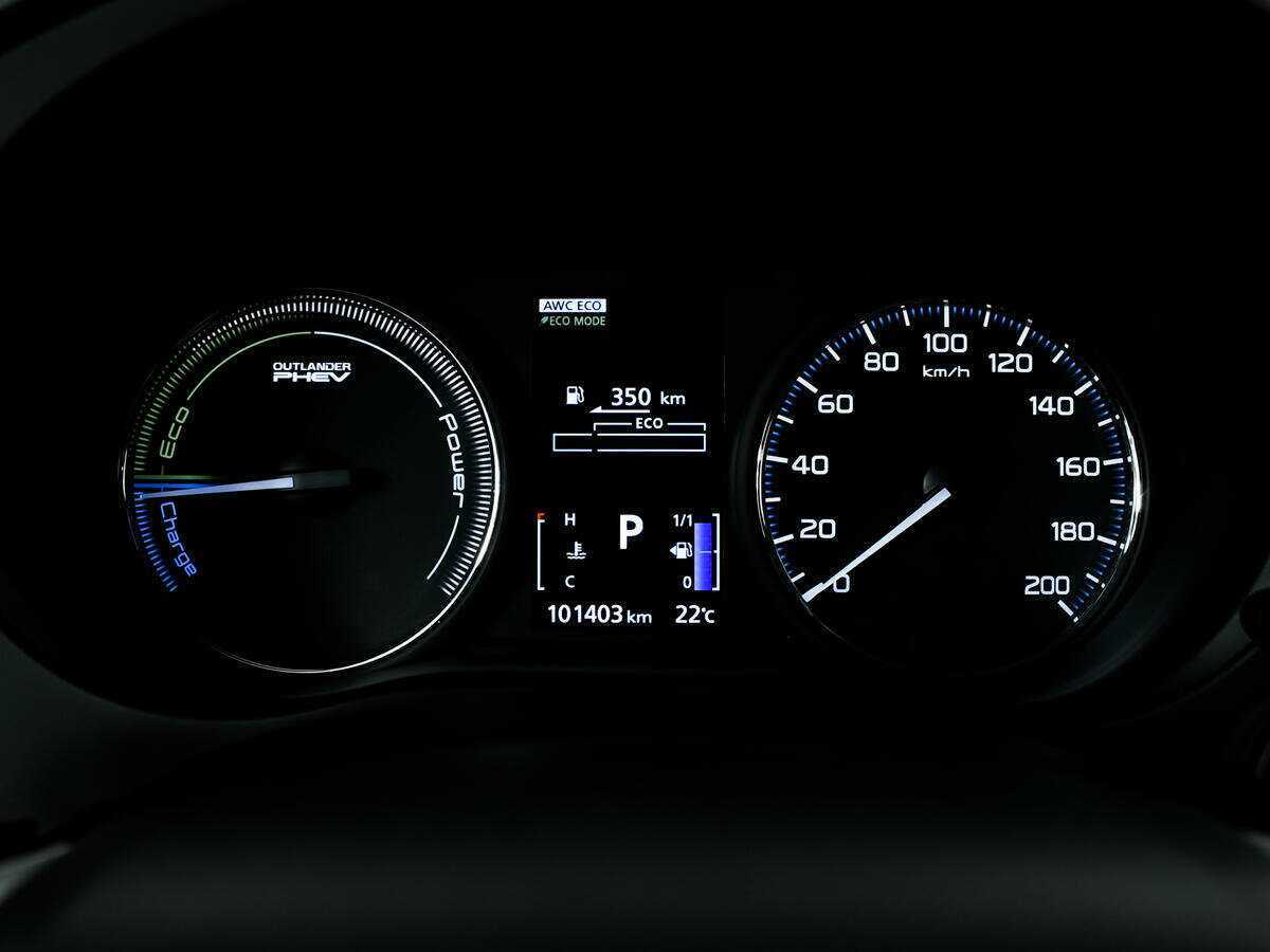 Mitsubishi Outlander с пробегом — 2013 год. Фото: #8