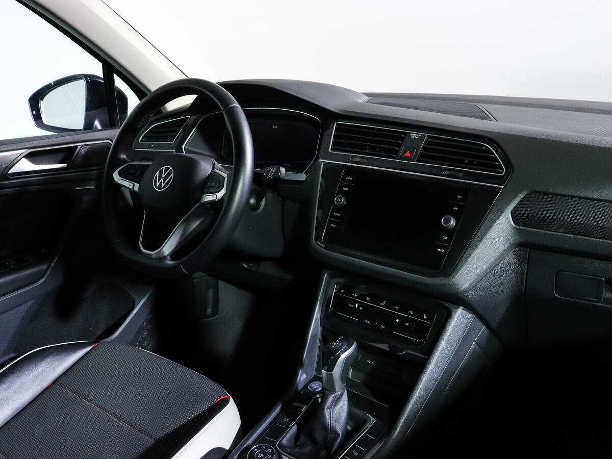 Volkswagen Tiguan с пробегом — 2021 год. Фото: #6