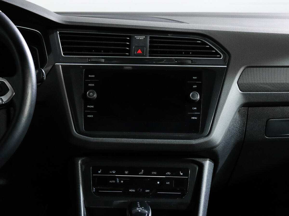 Volkswagen Tiguan с пробегом — 2021 год. Фото: #10