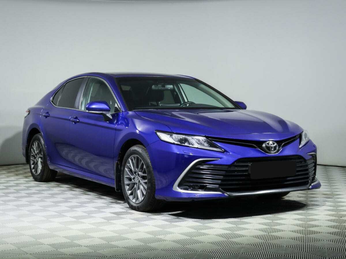 Toyota Camry с пробегом — 2021 год. Фото: #2