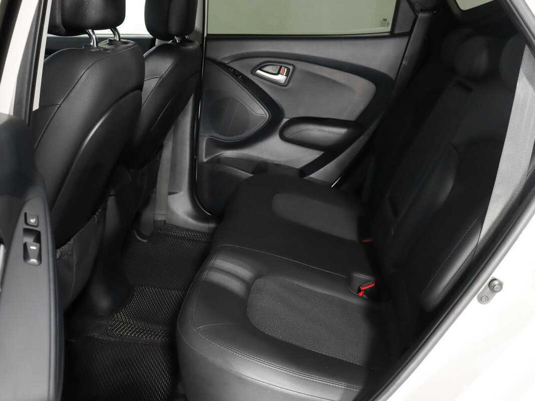 Hyundai ix35 с пробегом — 2013 год. Фото: #9