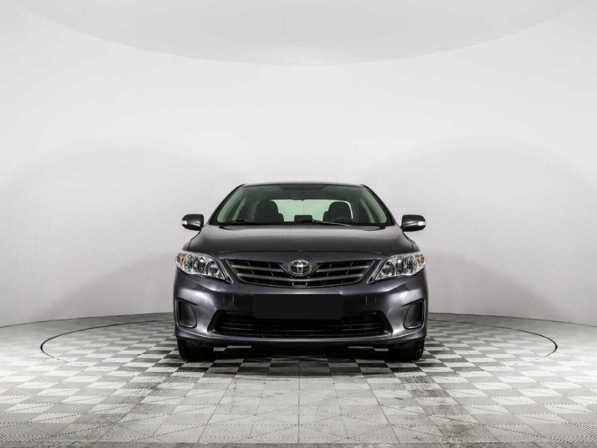 Toyota Corolla с пробегом — 2011 год. Фото: #1