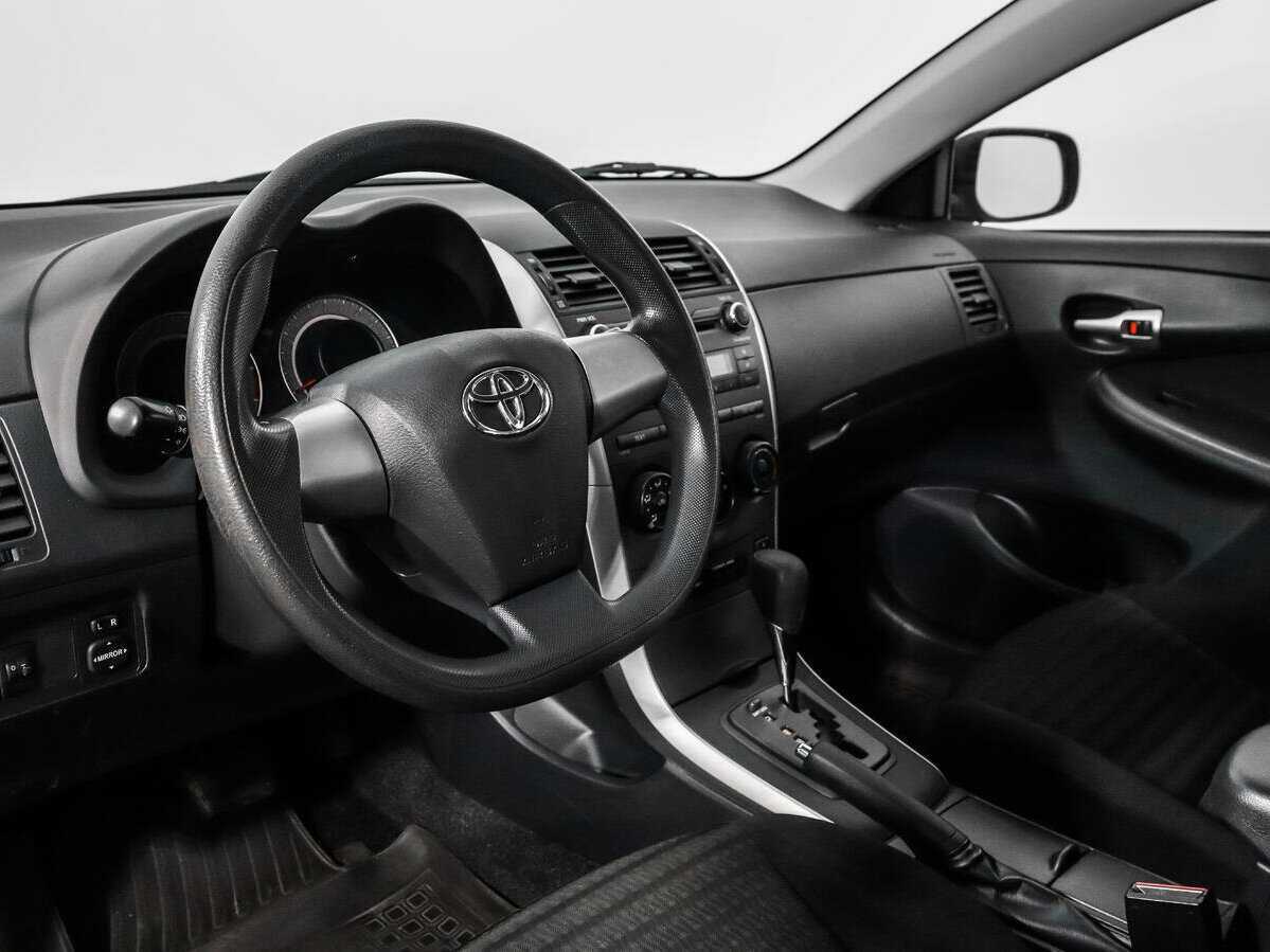 Toyota Corolla с пробегом — 2011 год. Фото: #8