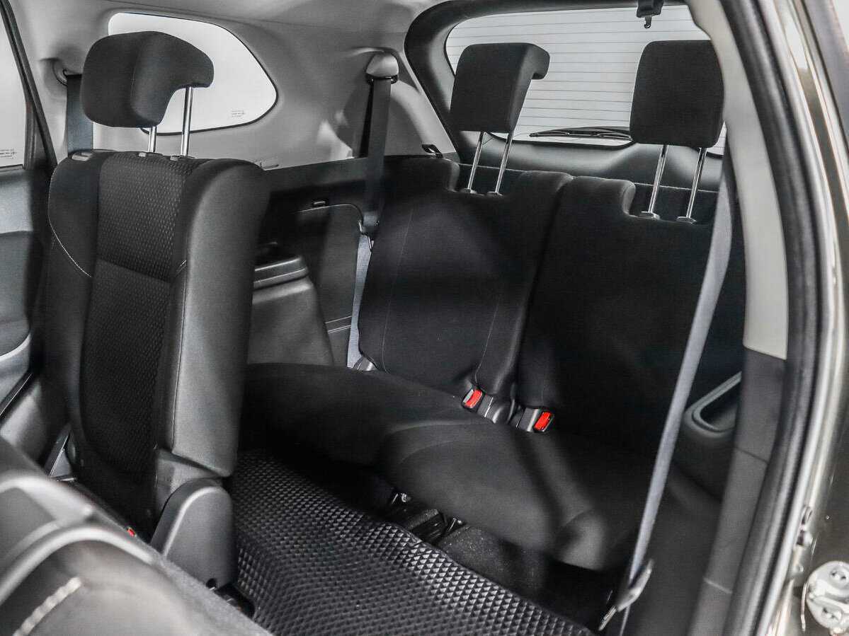 Mitsubishi Outlander с пробегом — 2020 год. Фото: #12