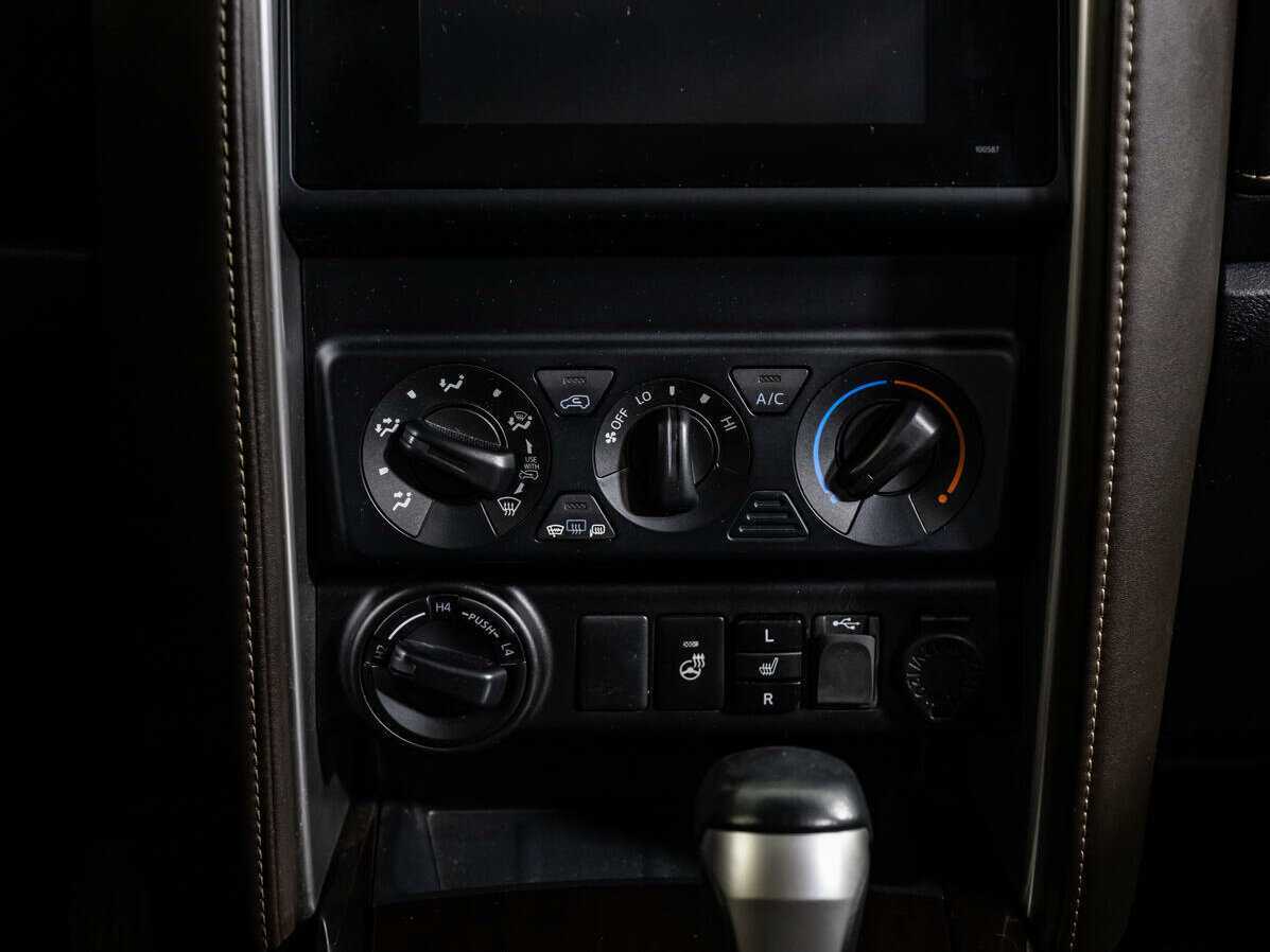 Toyota Fortuner с пробегом — 2018 год. Фото: #11