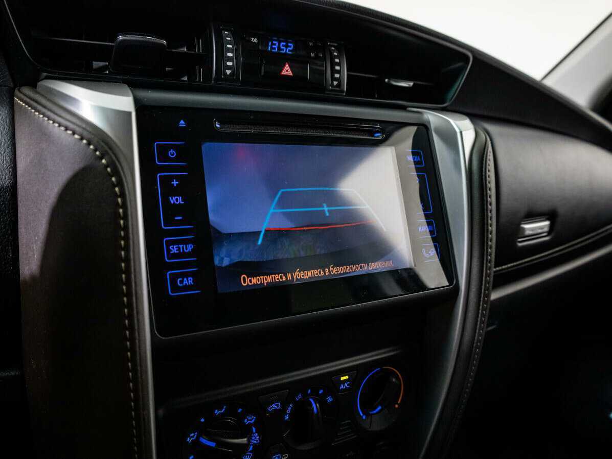 Toyota Fortuner с пробегом — 2018 год. Фото: #12