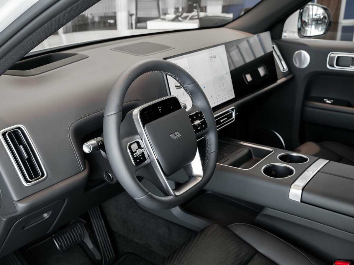 LiXiang L7 с пробегом — 2024 год. Фото: #7