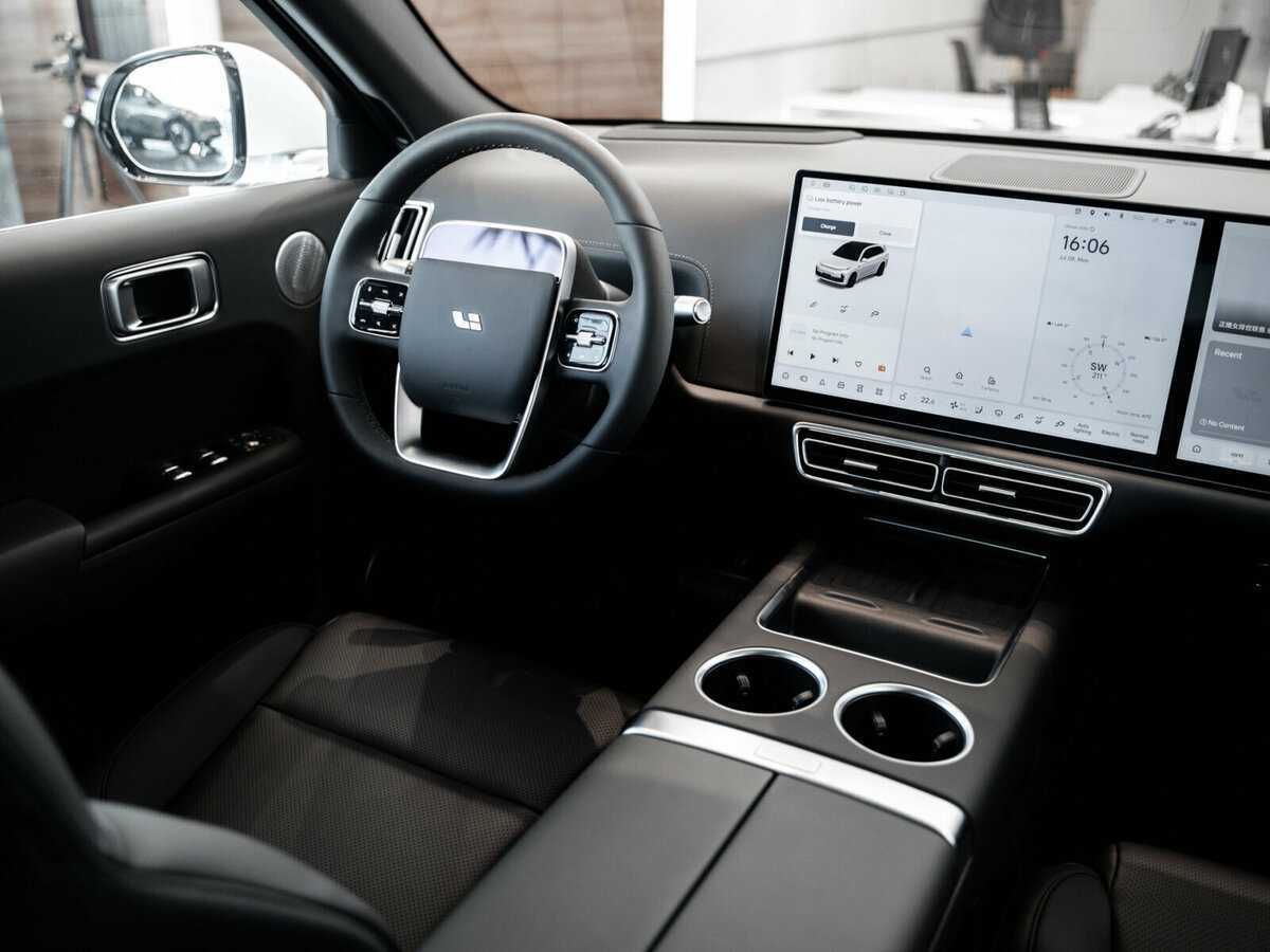 LiXiang L7 с пробегом — 2024 год. Фото: #16