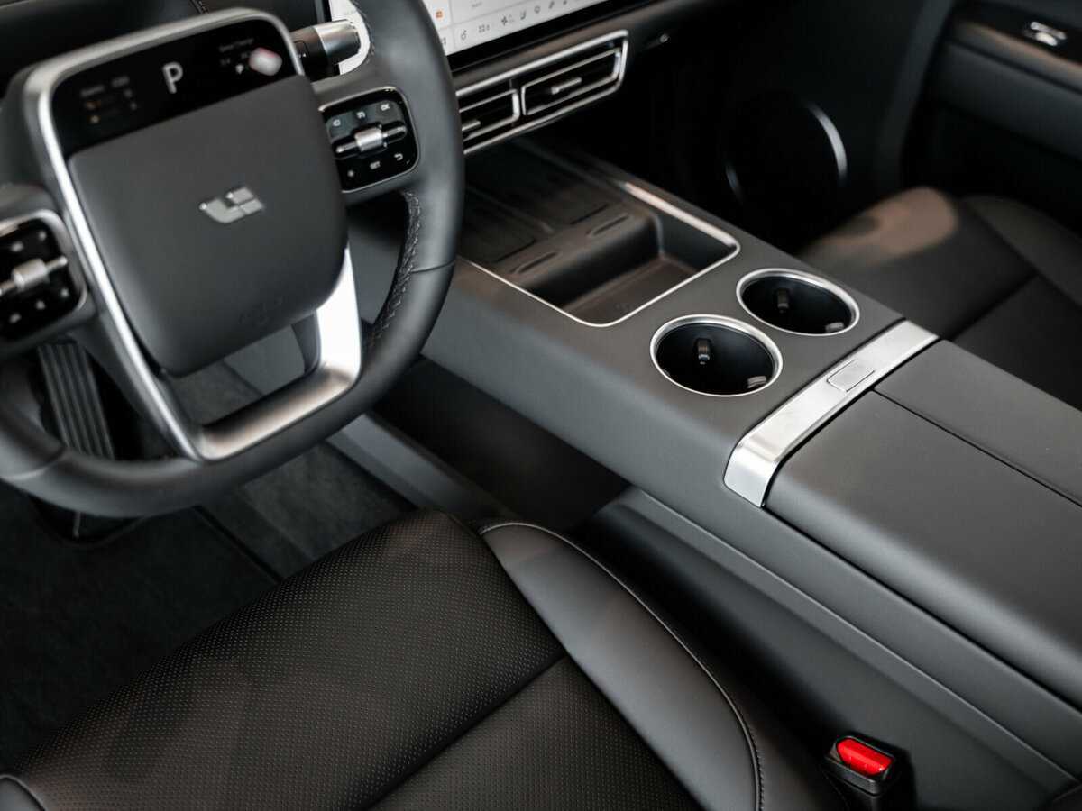 LiXiang L7 с пробегом — 2024 год. Фото: #19