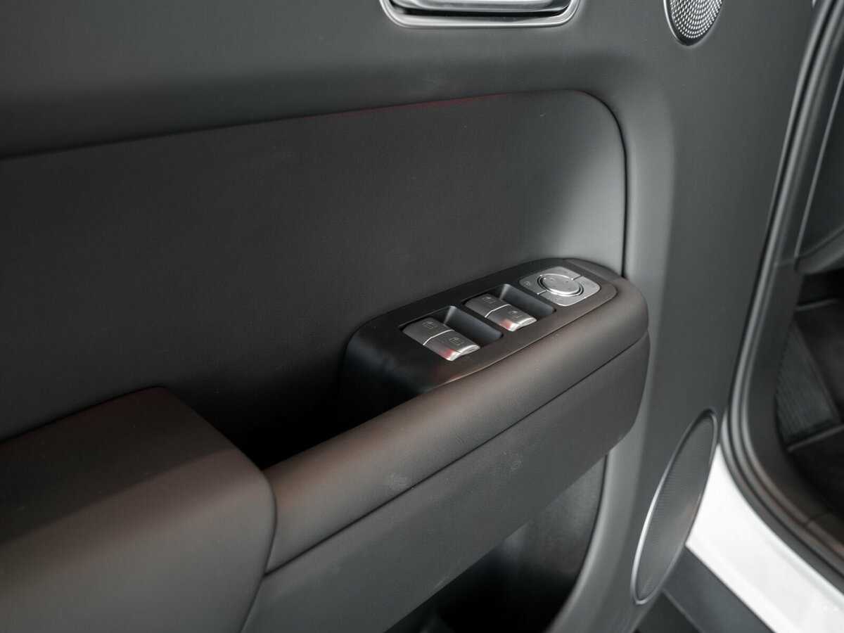 LiXiang L7 с пробегом — 2024 год. Фото: #28