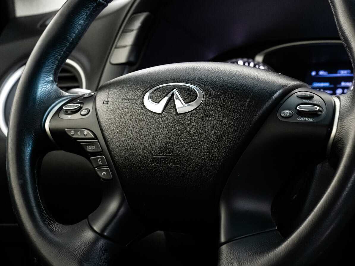 Infiniti QX60 с пробегом — 2017 год. Фото: #12