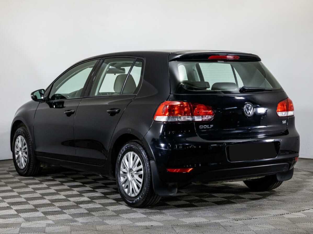 Volkswagen Golf с пробегом — 2009 год. Фото: #4