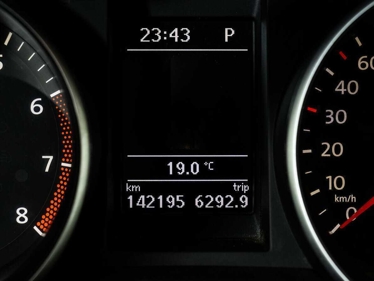 Volkswagen Golf с пробегом — 2009 год. Фото: #10